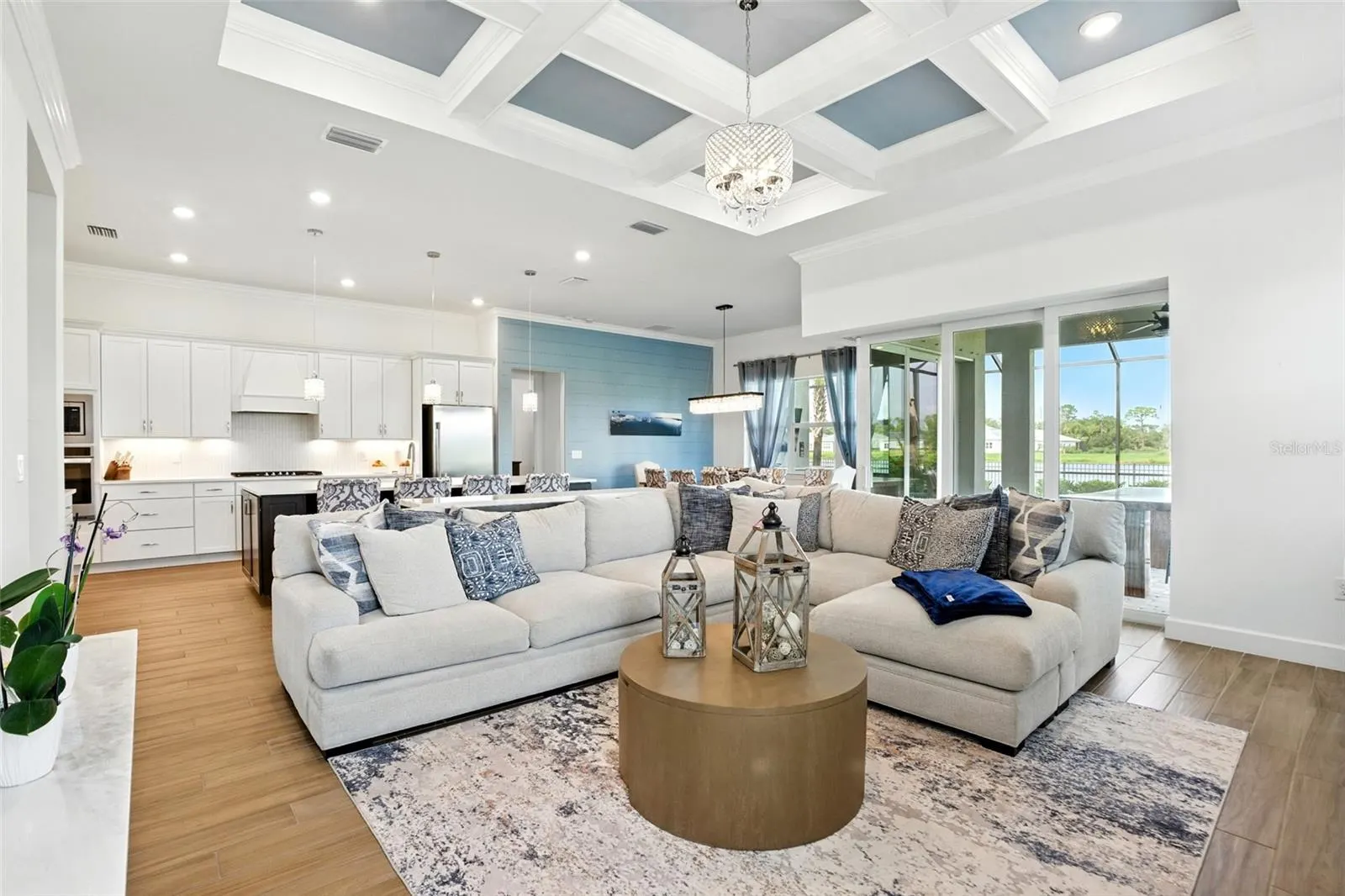7002 DEL WEBB OAK CREEK BLVD