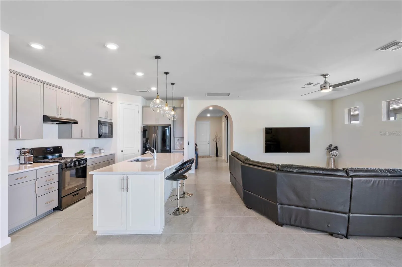 42983 WIREGRASS LN