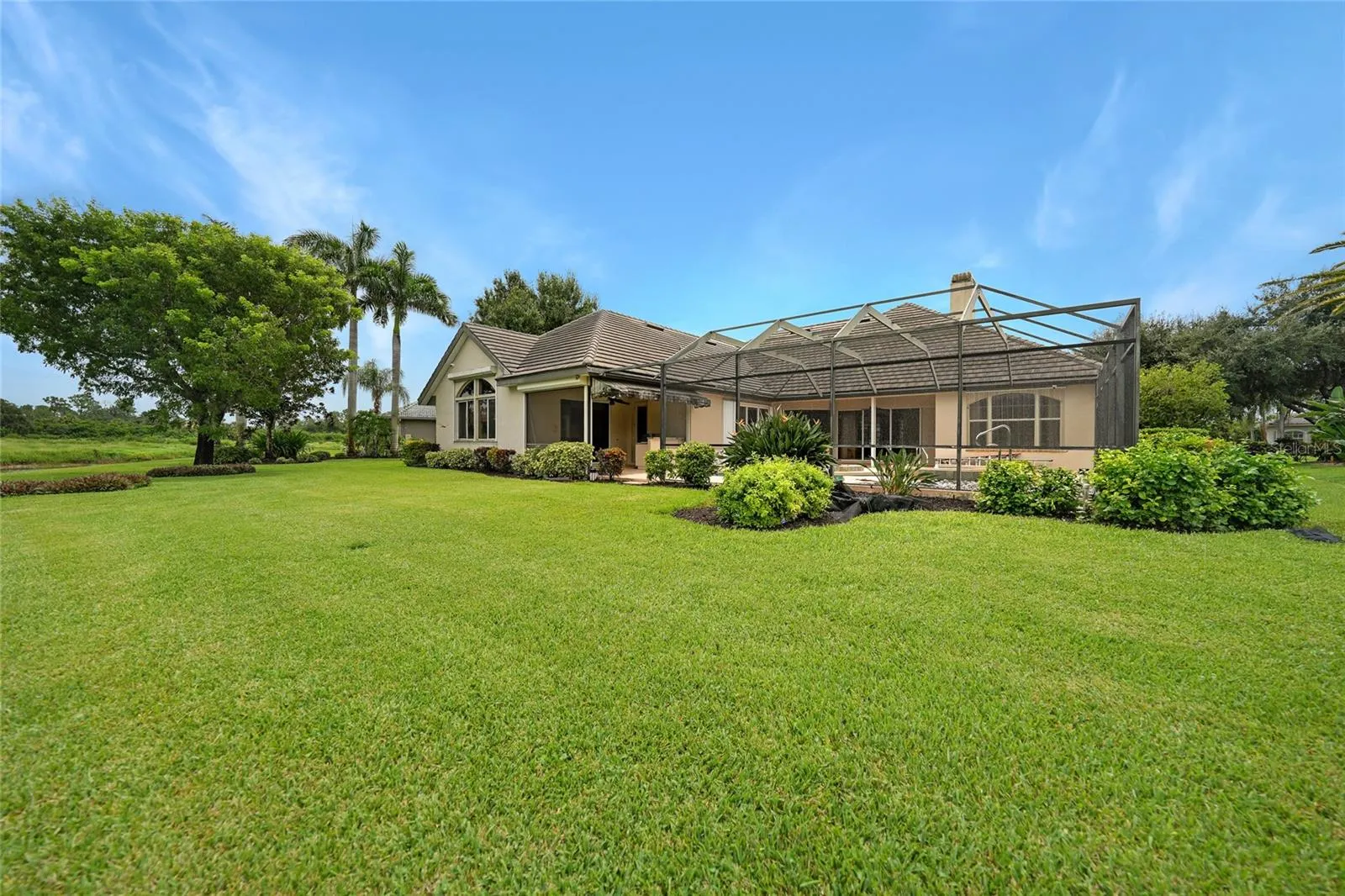 1762 QUEEN PALM WAY