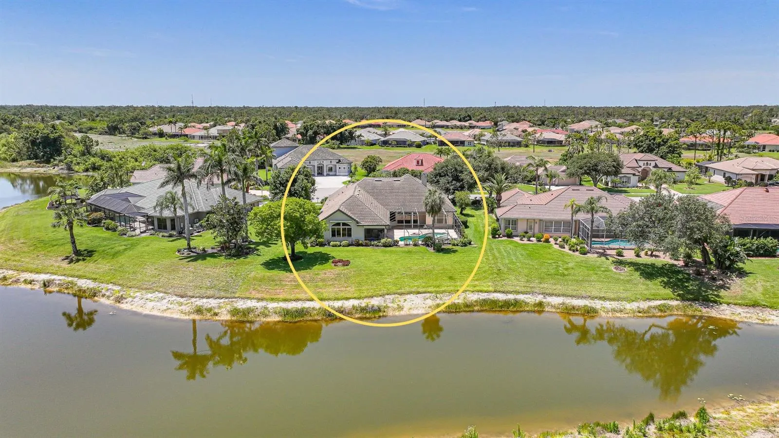 1762 QUEEN PALM WAY