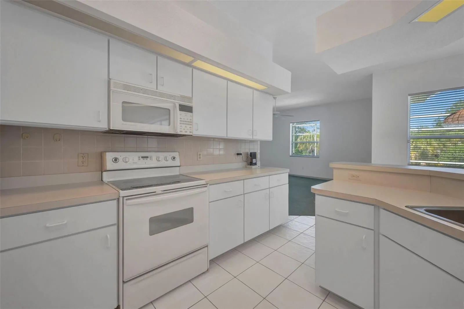 3487 CABARET ST
