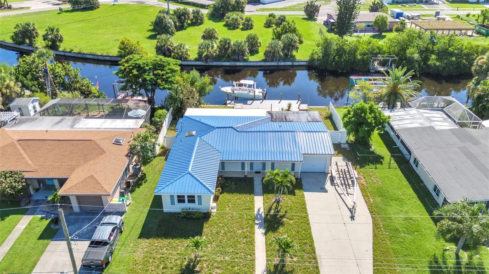 181 DUXBURY AVE