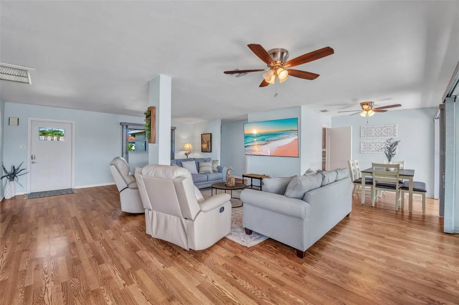 181 DUXBURY AVE