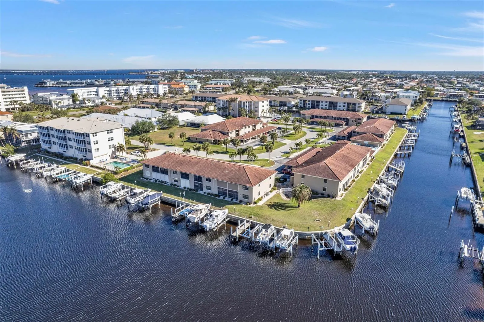 240 LEWIS CIR #29, #29