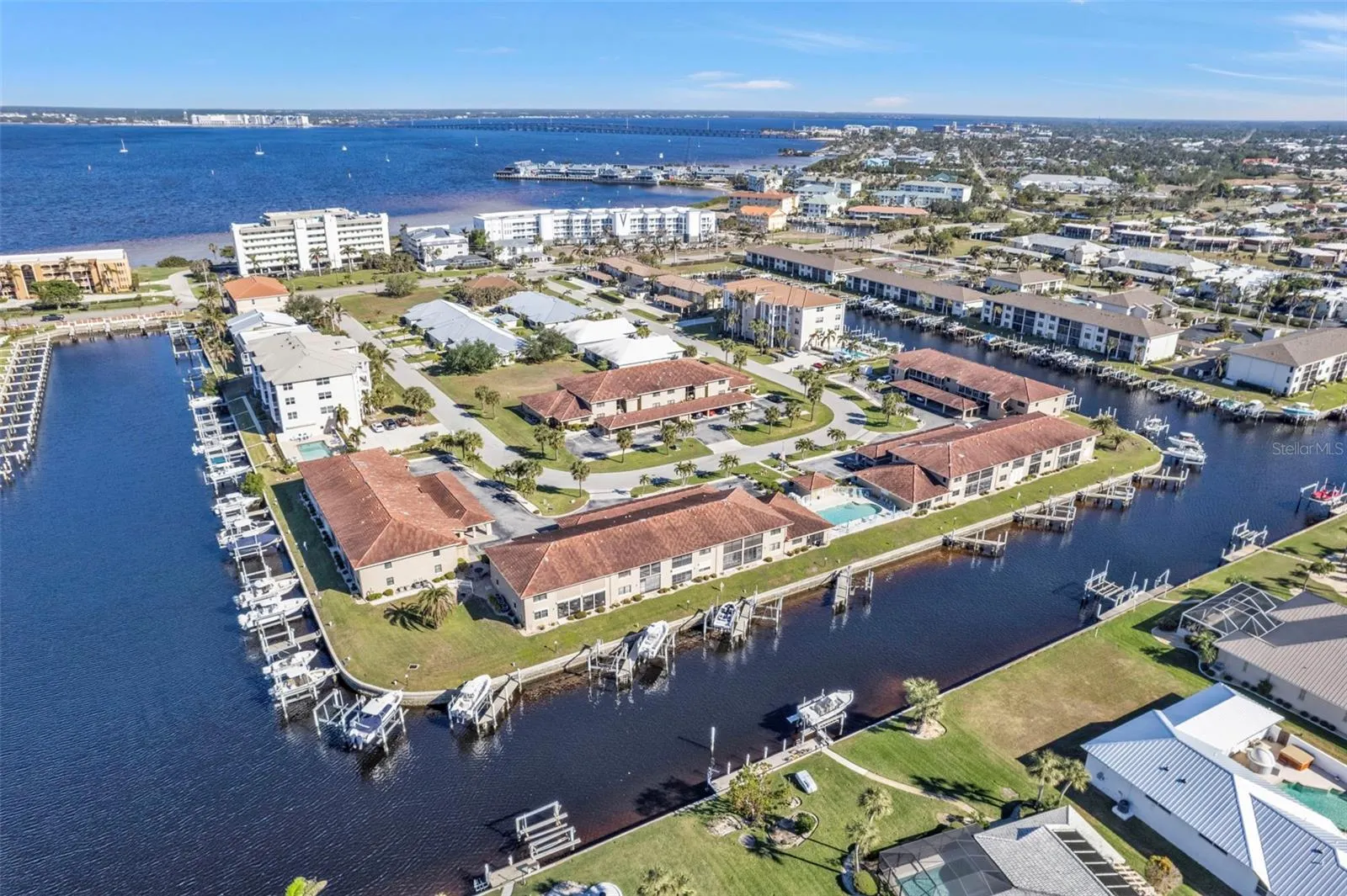 240 LEWIS CIR #29, #29