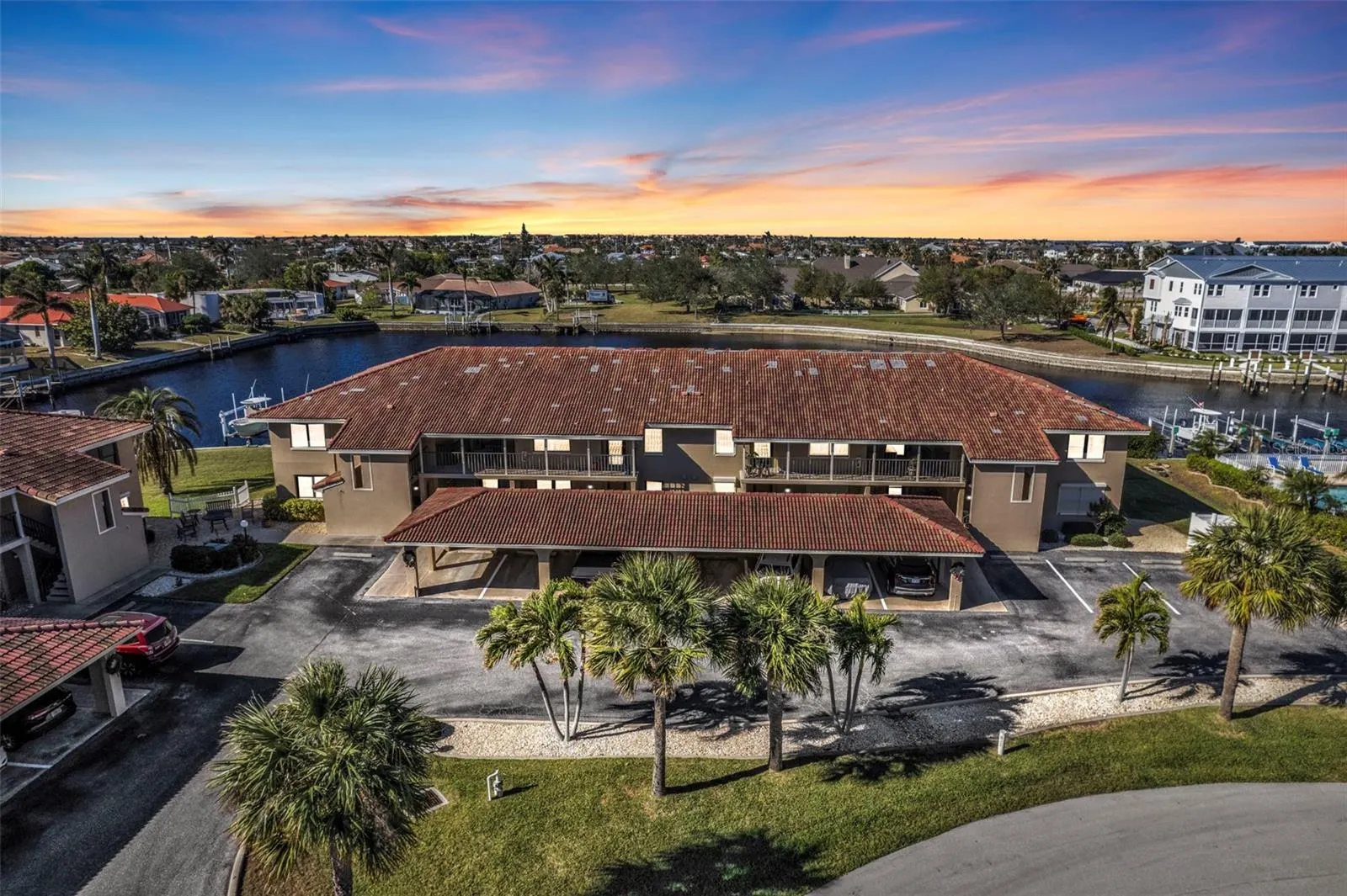 240 LEWIS CIR #29, #29