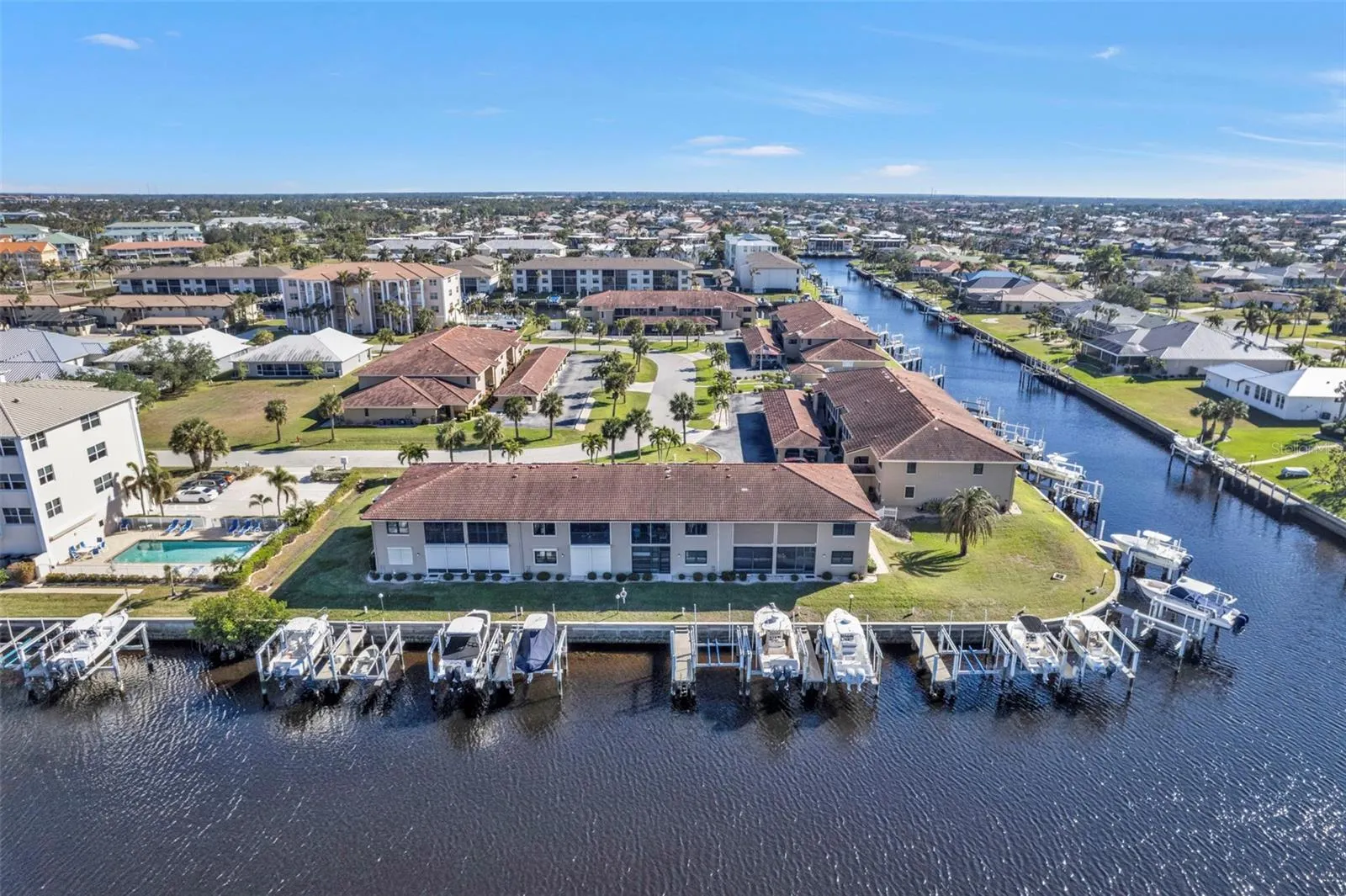 240 LEWIS CIR #29, #29