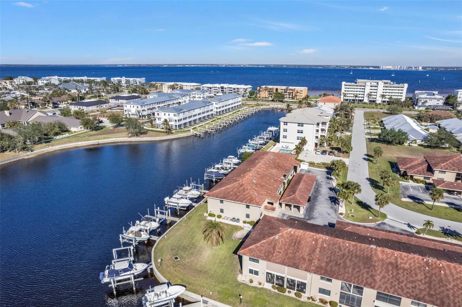 240 LEWIS CIR #29, #29