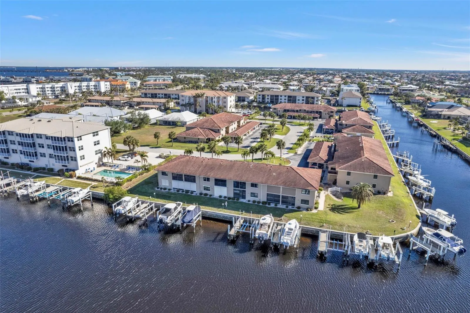 240 LEWIS CIR #29, #29