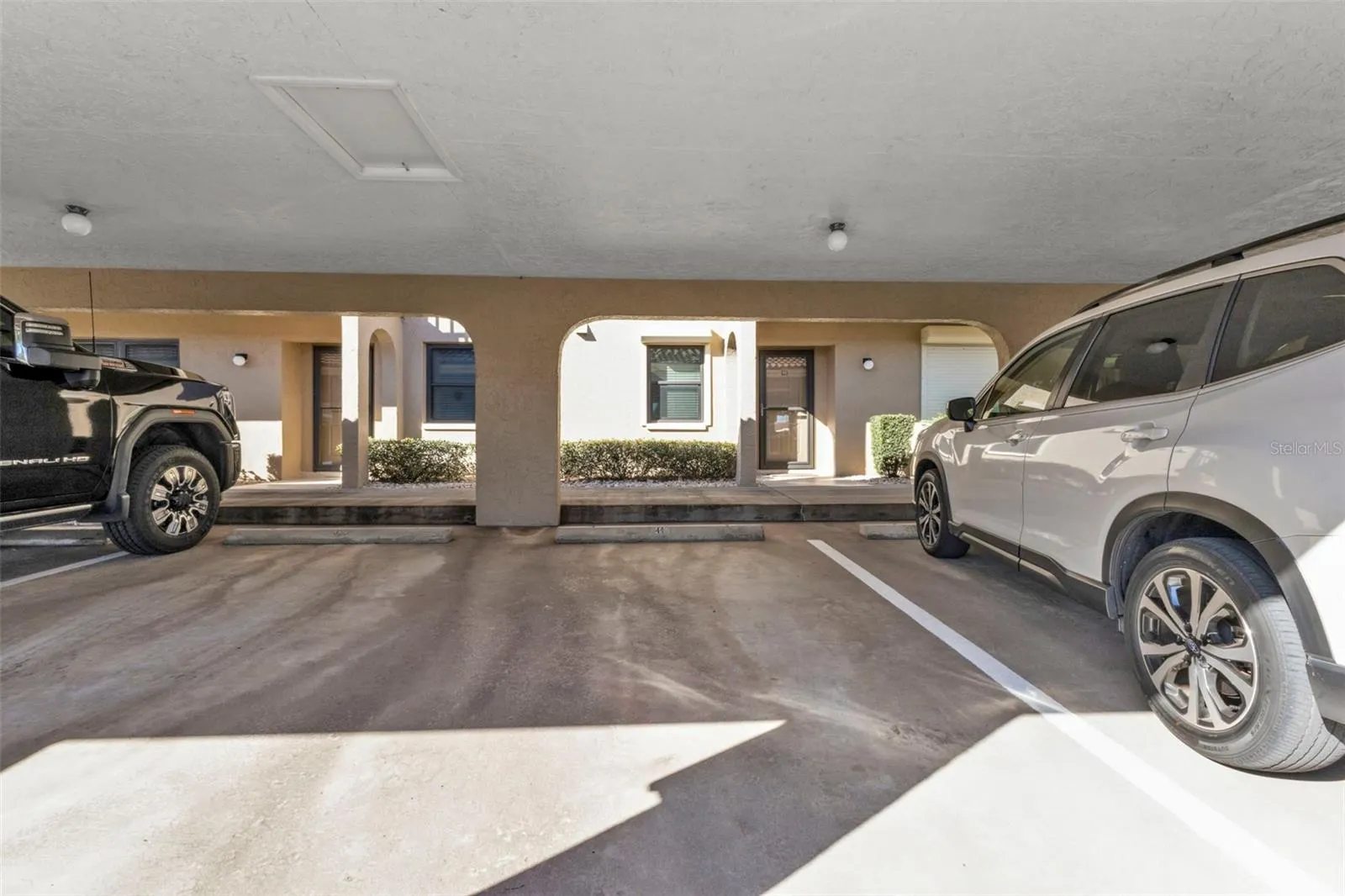 240 LEWIS CIR #29, #29
