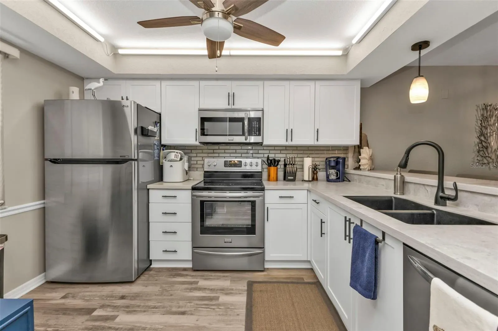240 LEWIS CIR #29, #29