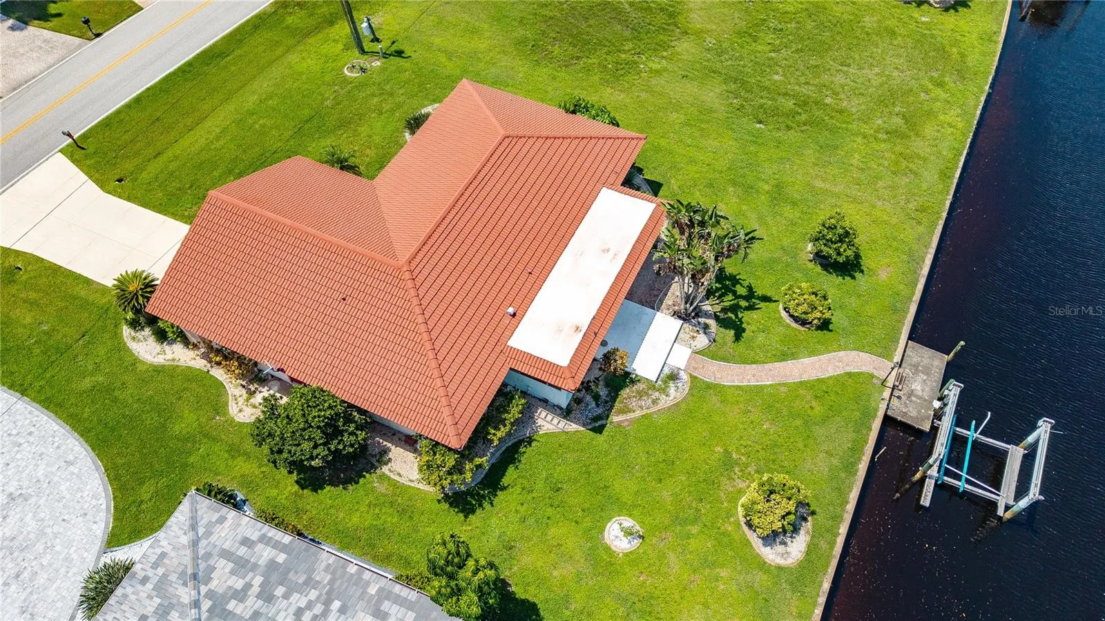 3330 TRIPOLI BLVD