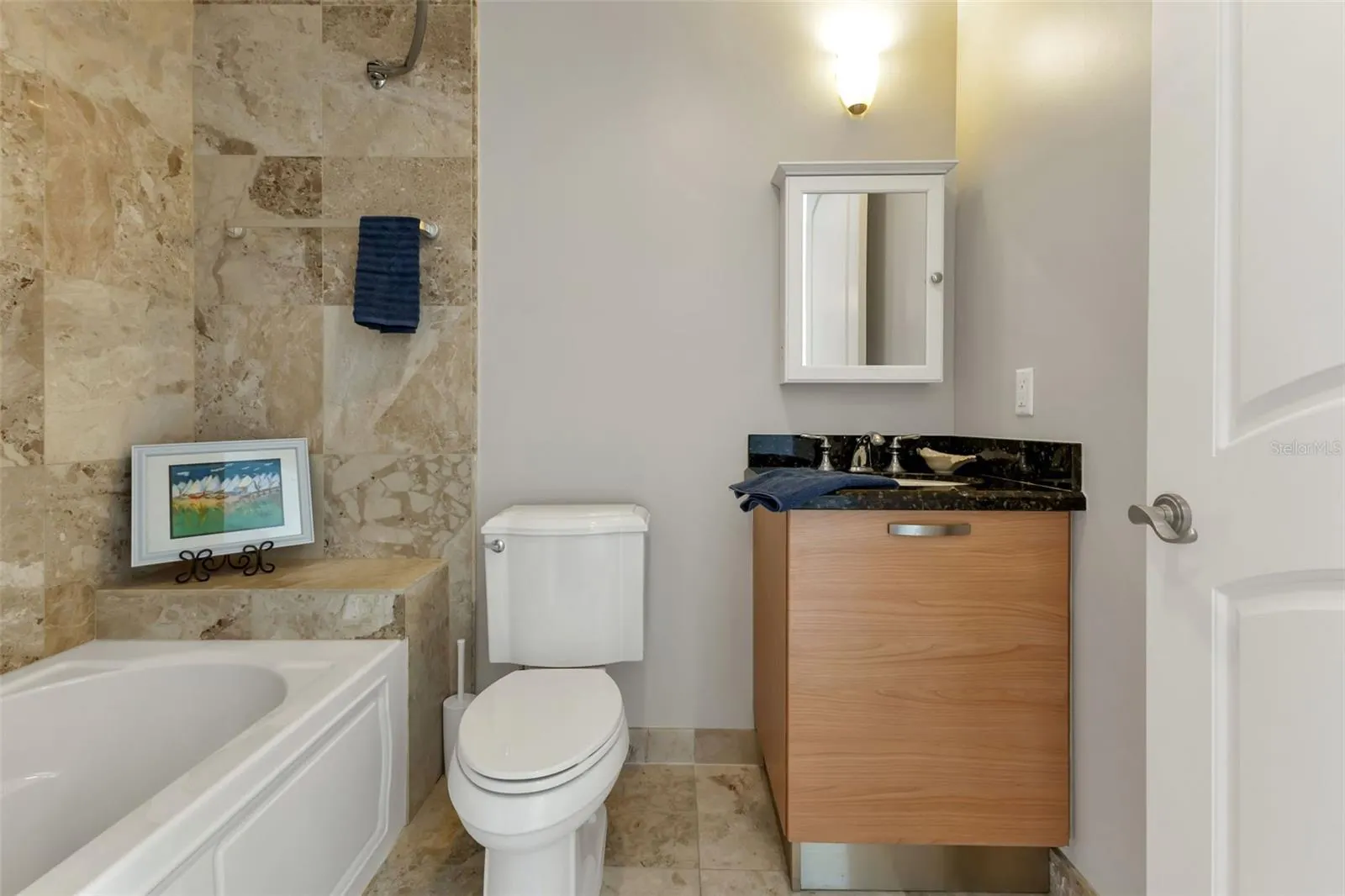 2522 MAGDALINA DR #2522, #2522
