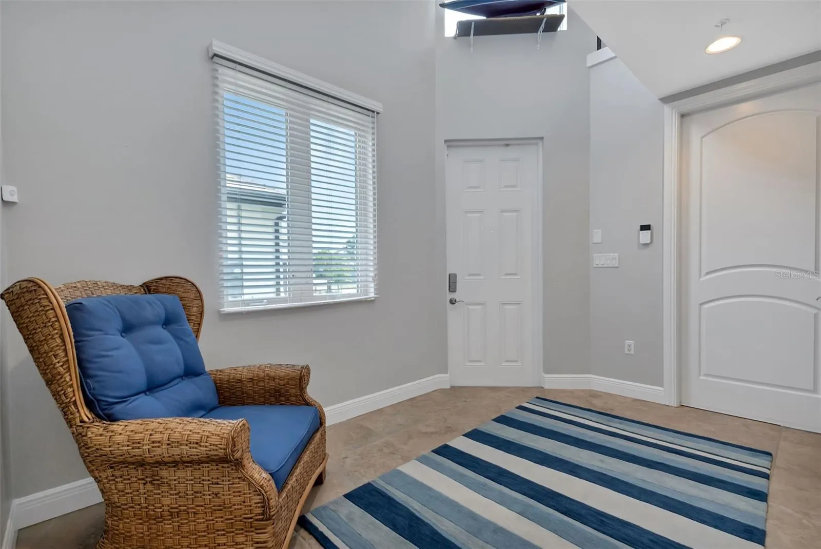 2522 MAGDALINA DR #2522, #2522