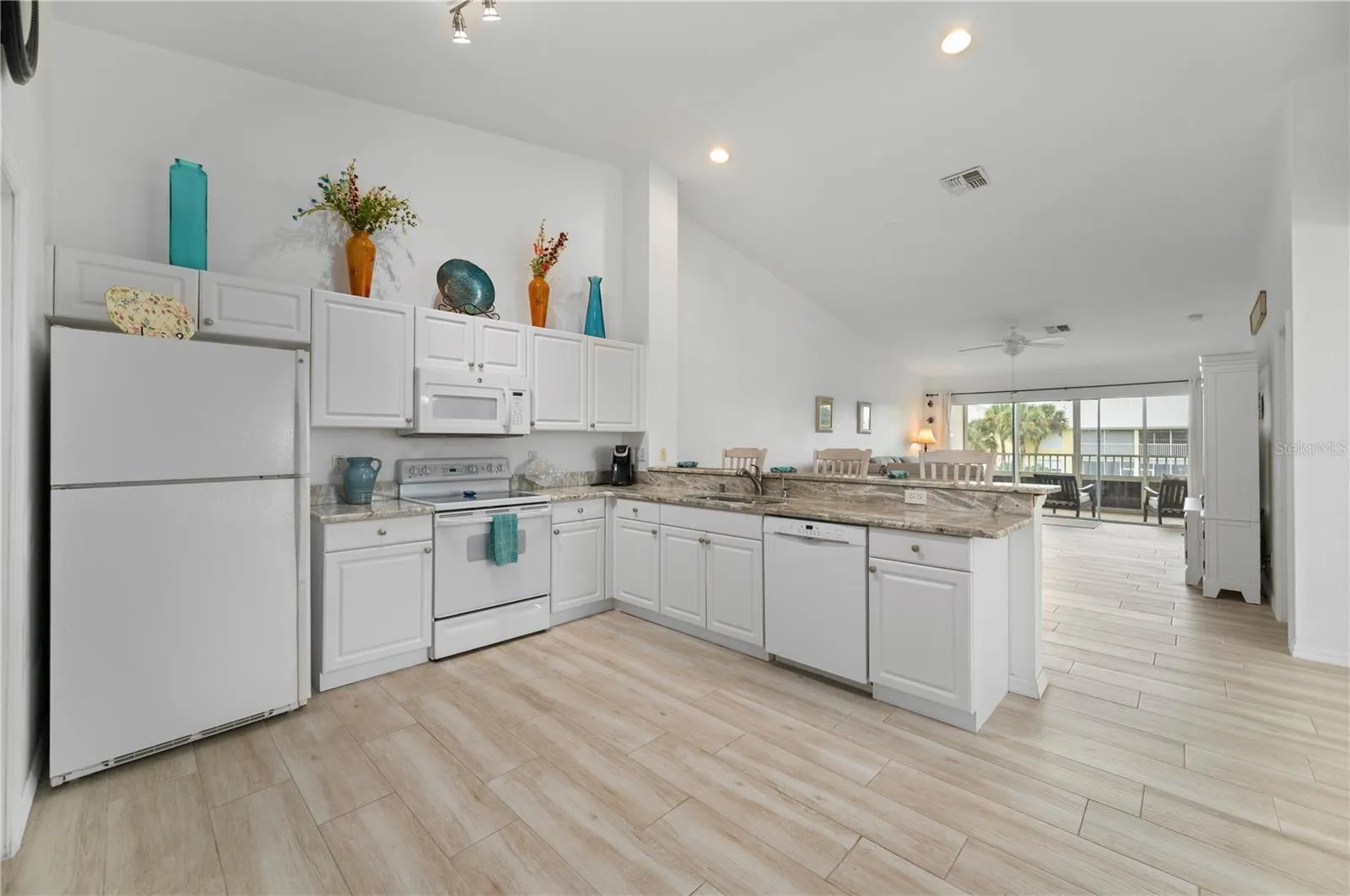 2000 BAL HARBOR BLVD #422, #422
