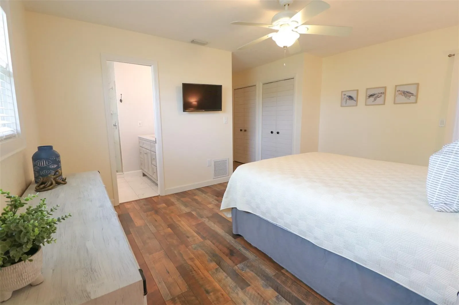 4 CASA RIO DR