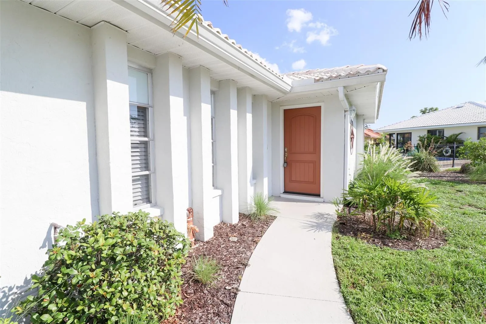 4 CASA RIO DR