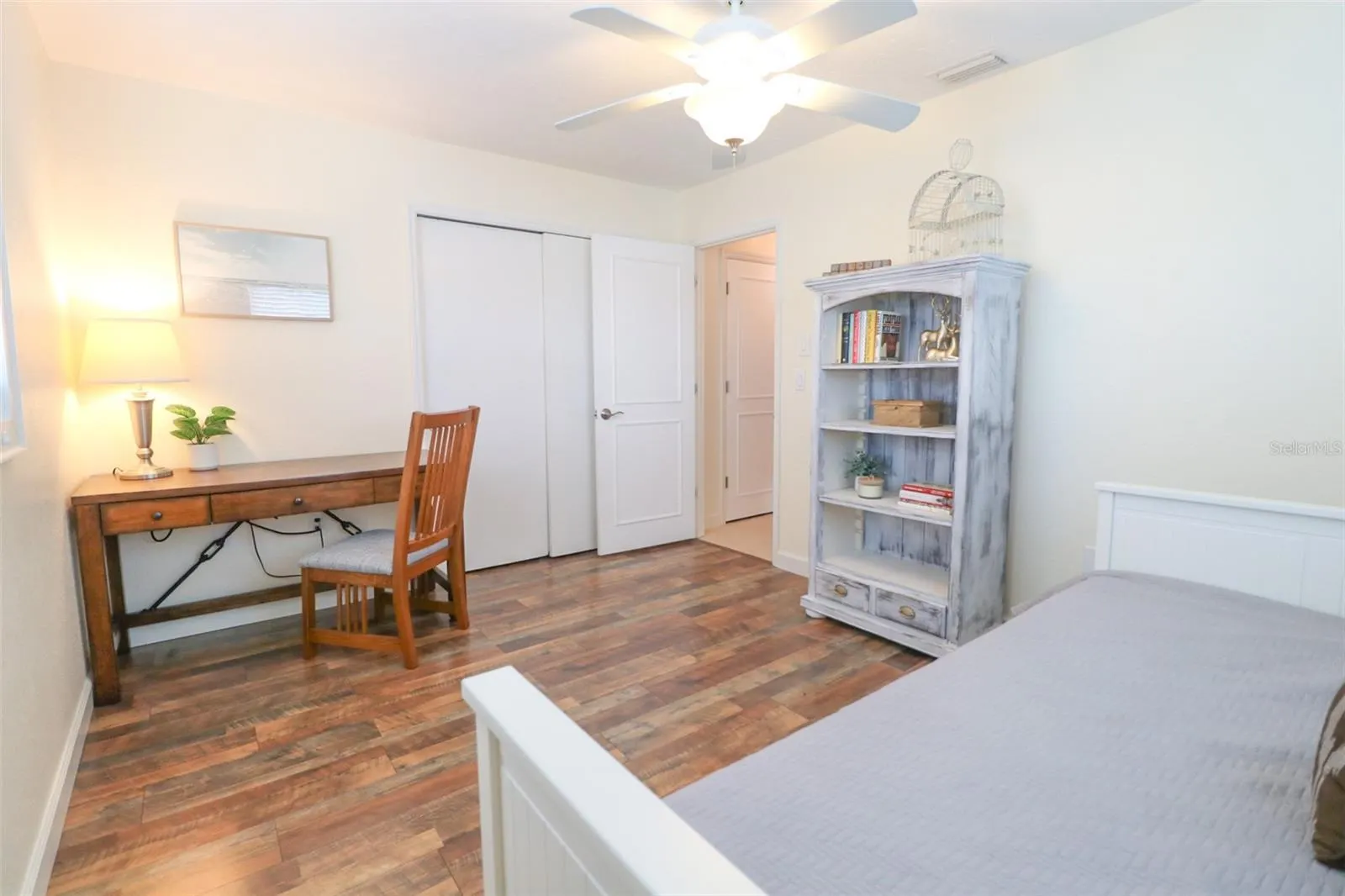 4 CASA RIO DR