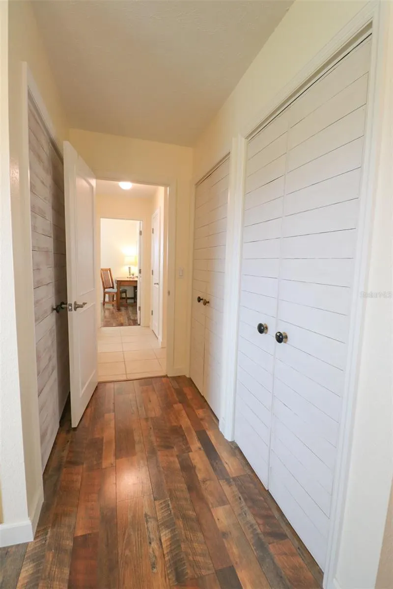 4 CASA RIO DR