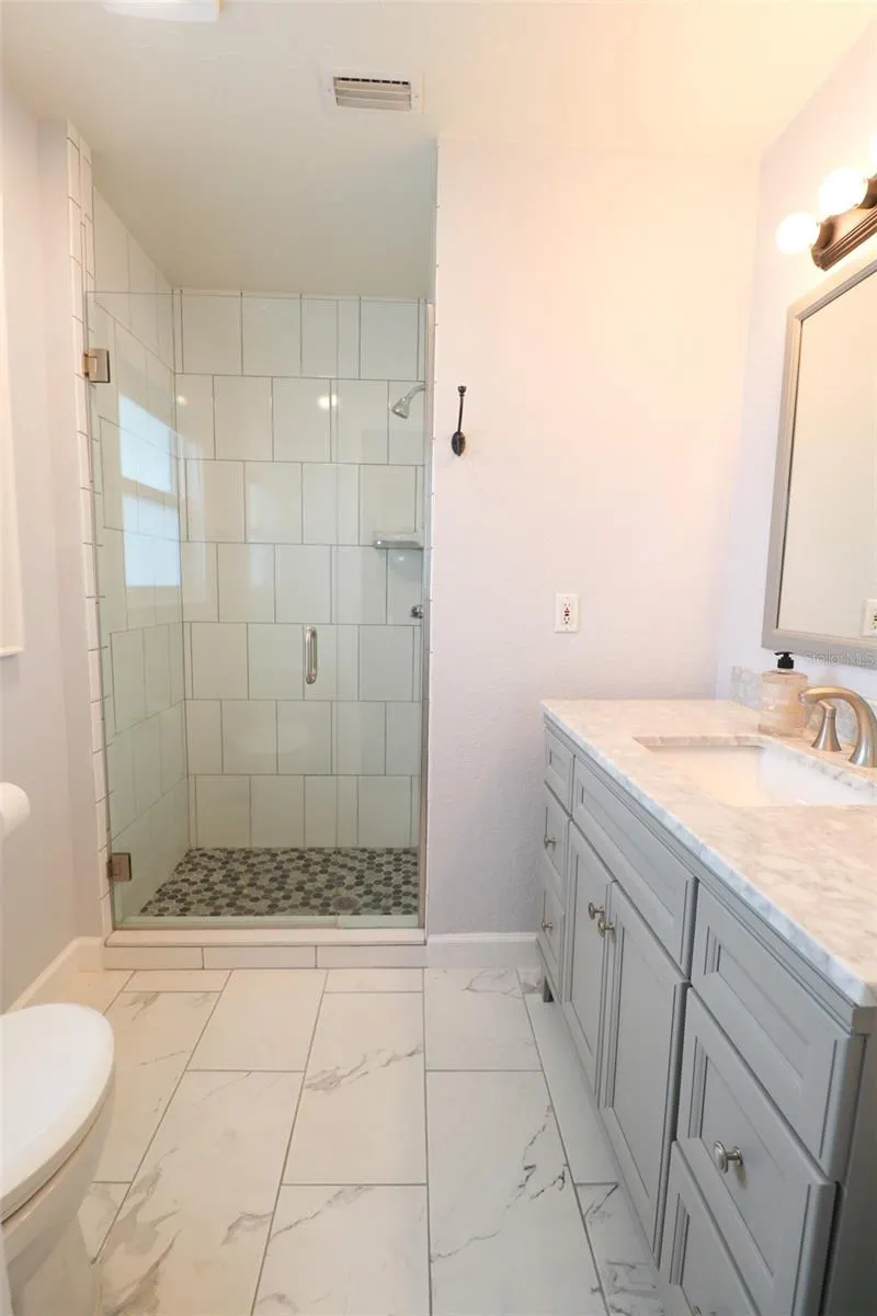 4 CASA RIO DR