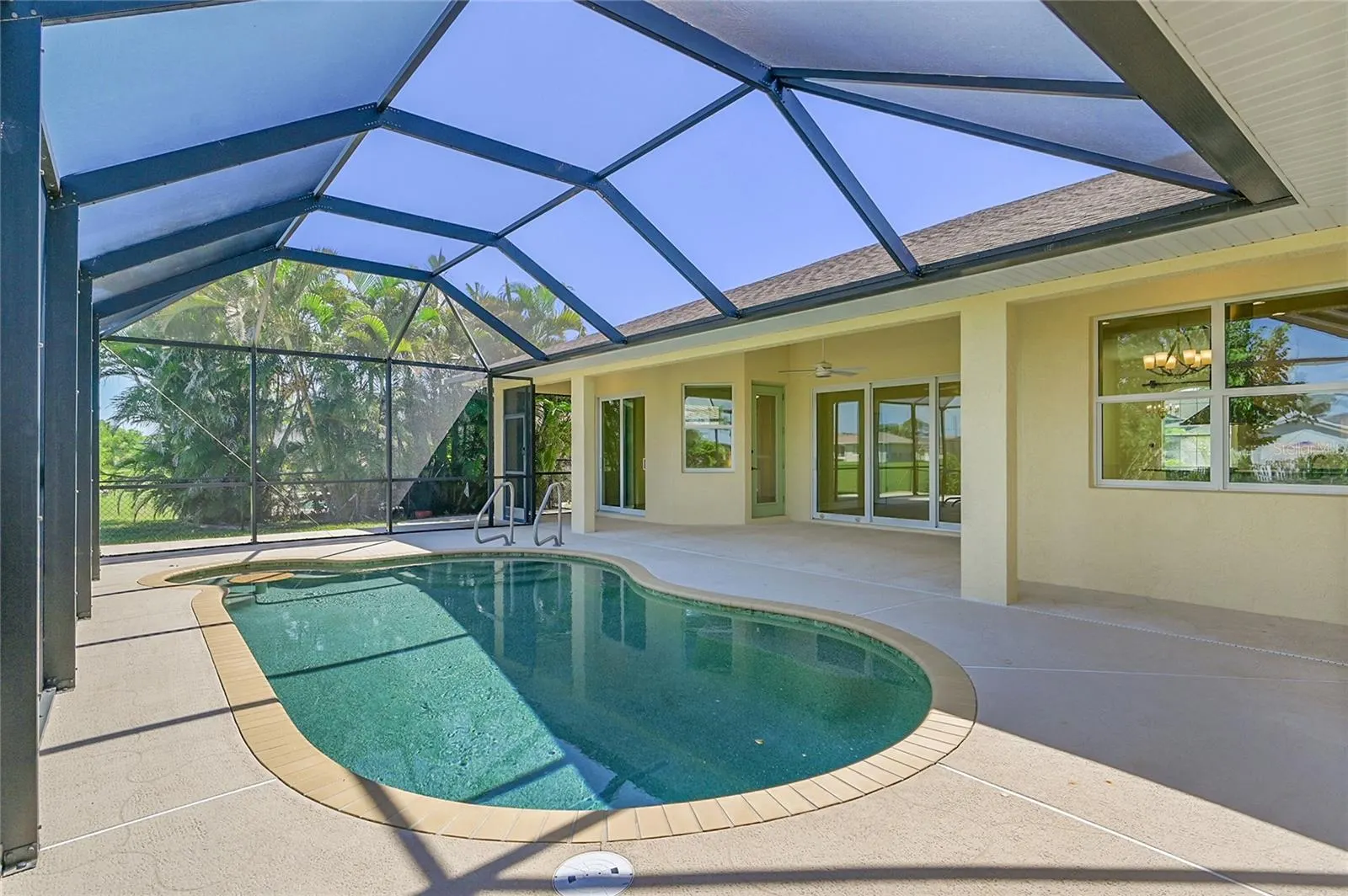 233 FAIRWAY RD