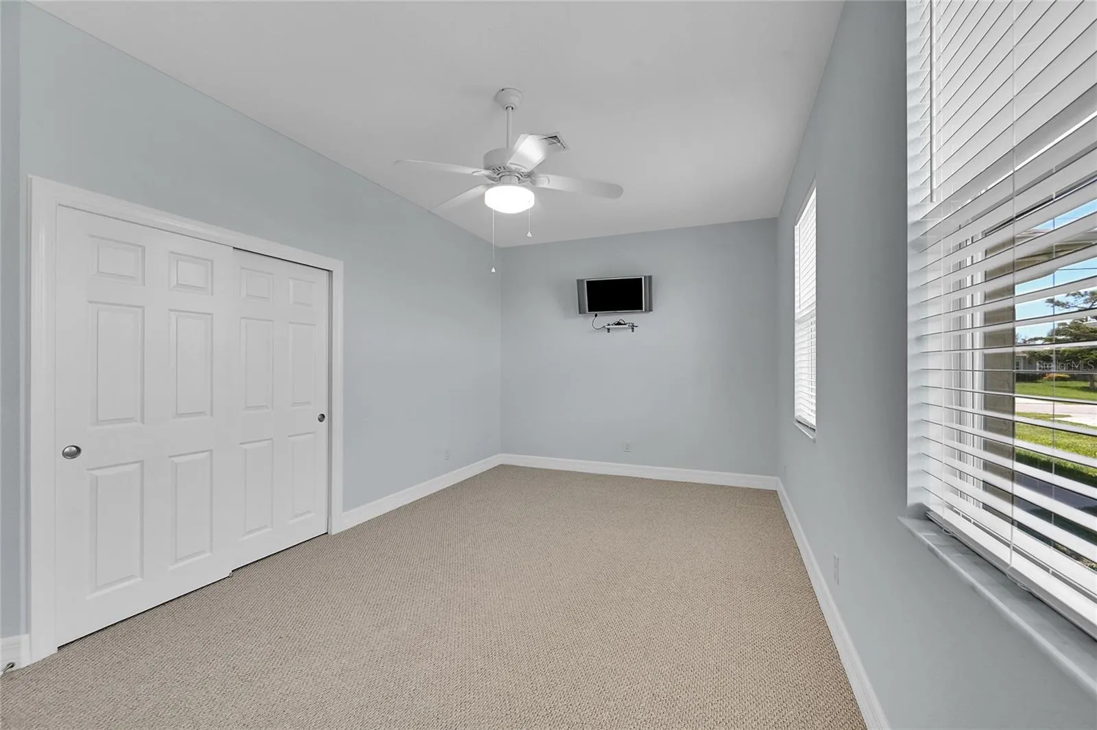 233 FAIRWAY RD