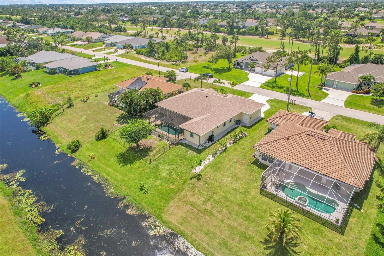 233 FAIRWAY RD