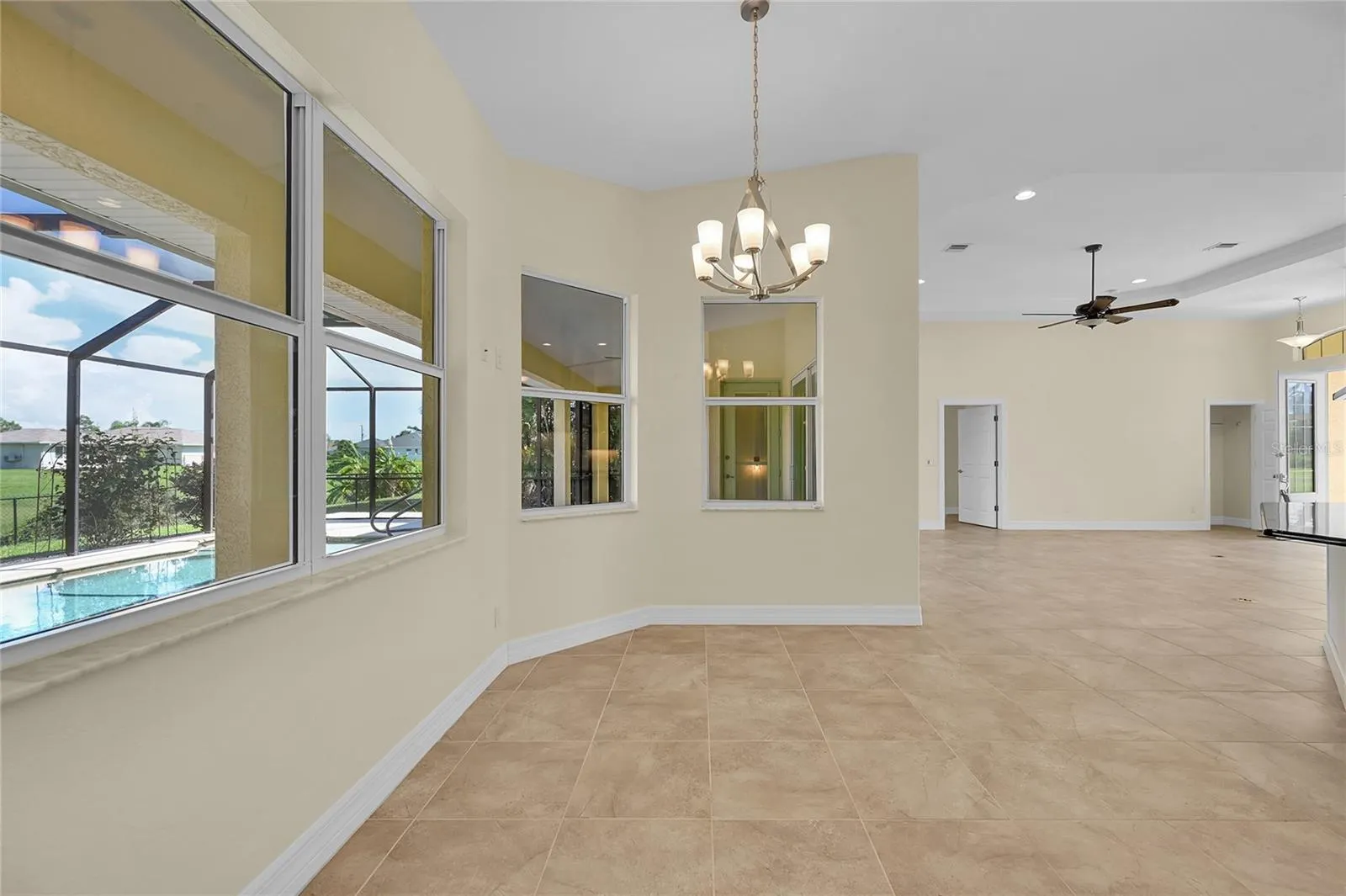 233 FAIRWAY RD