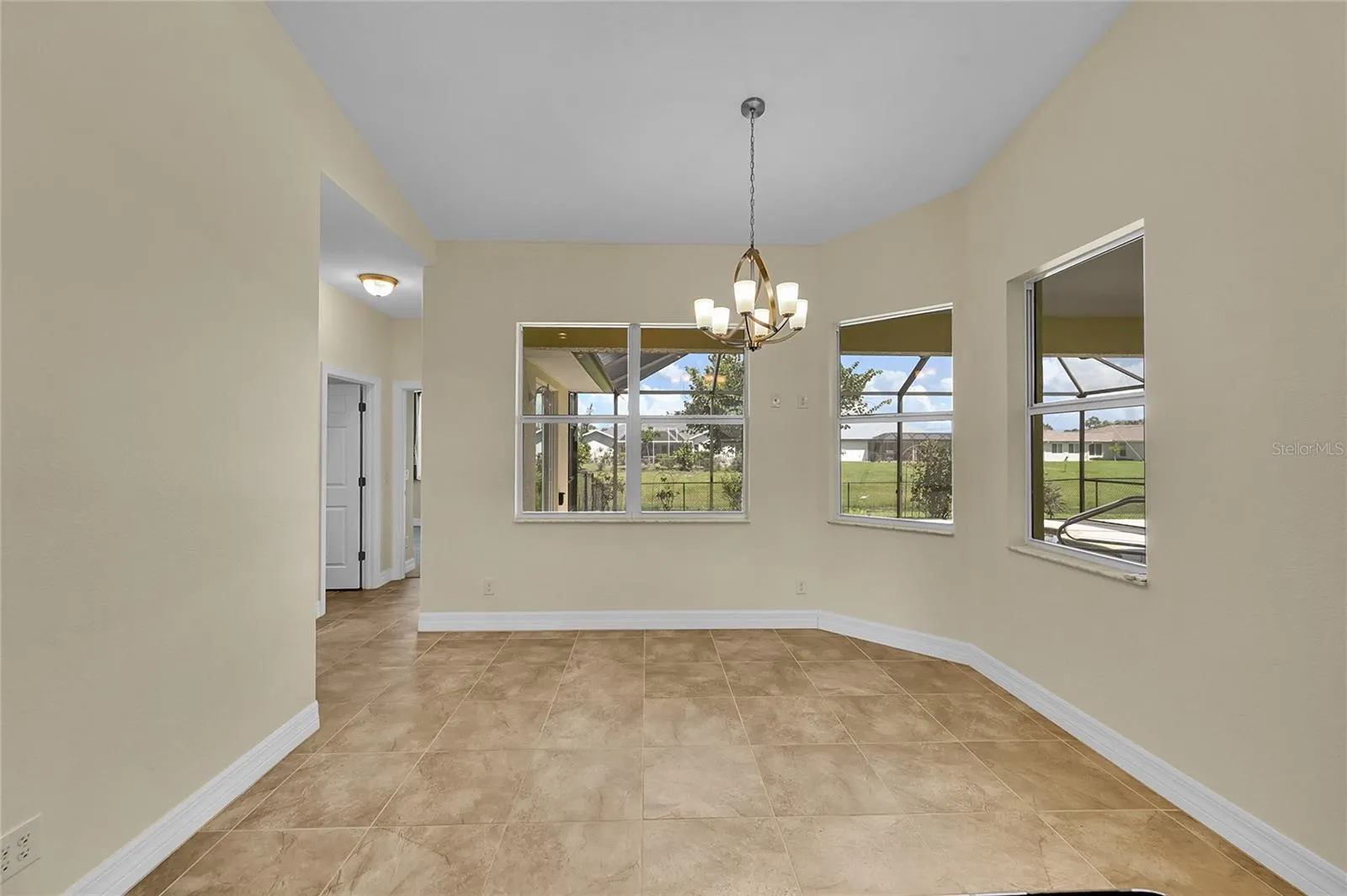 233 FAIRWAY RD
