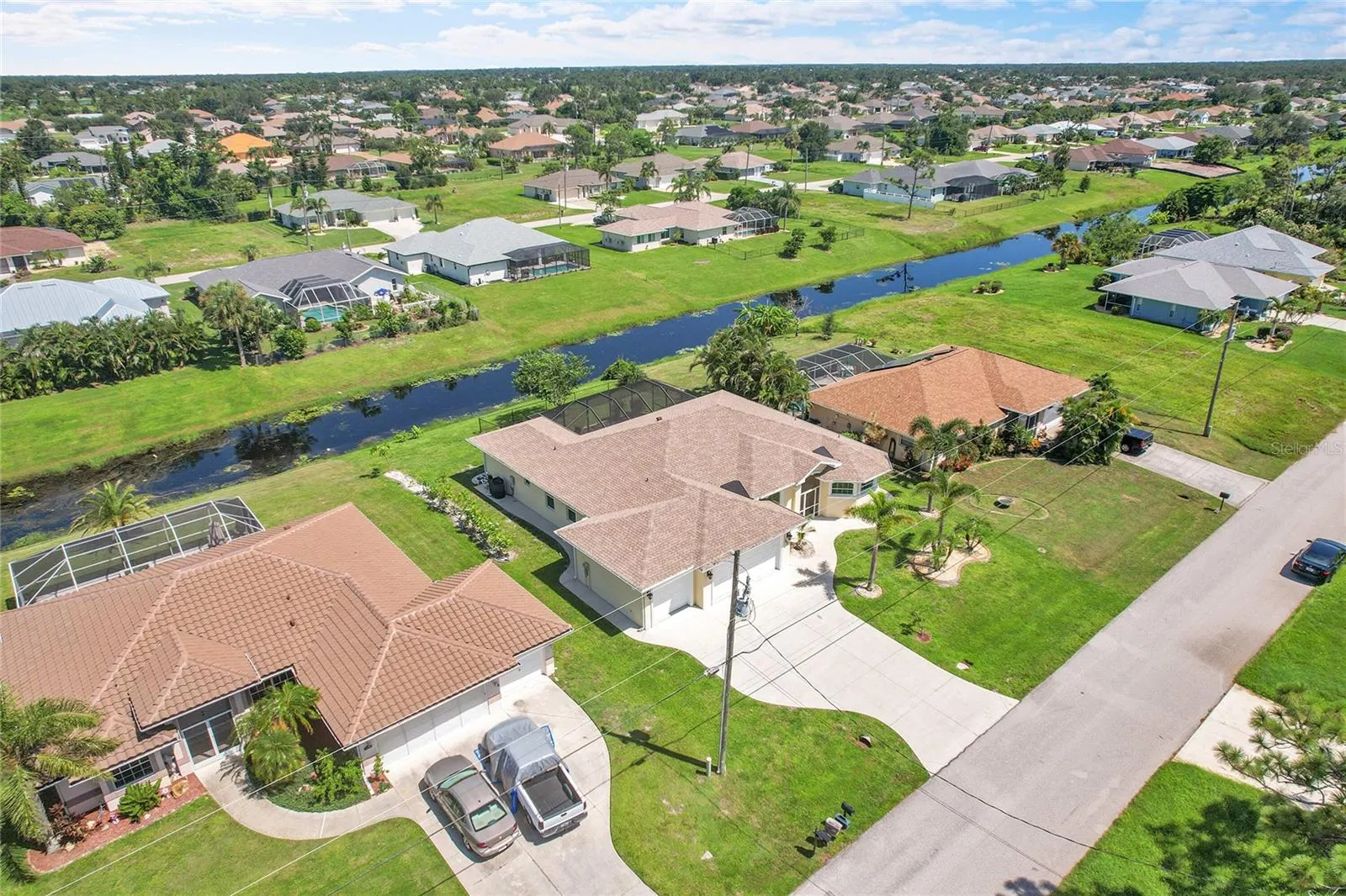 233 FAIRWAY RD