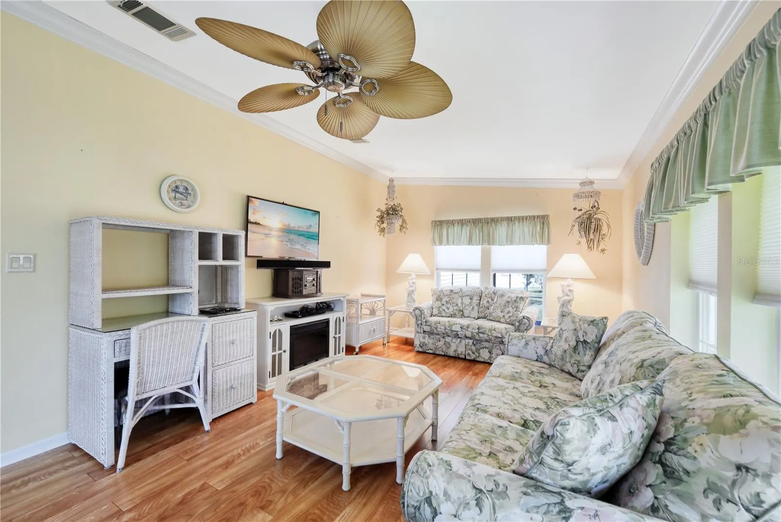 2100 KINGS HWY #63, #63