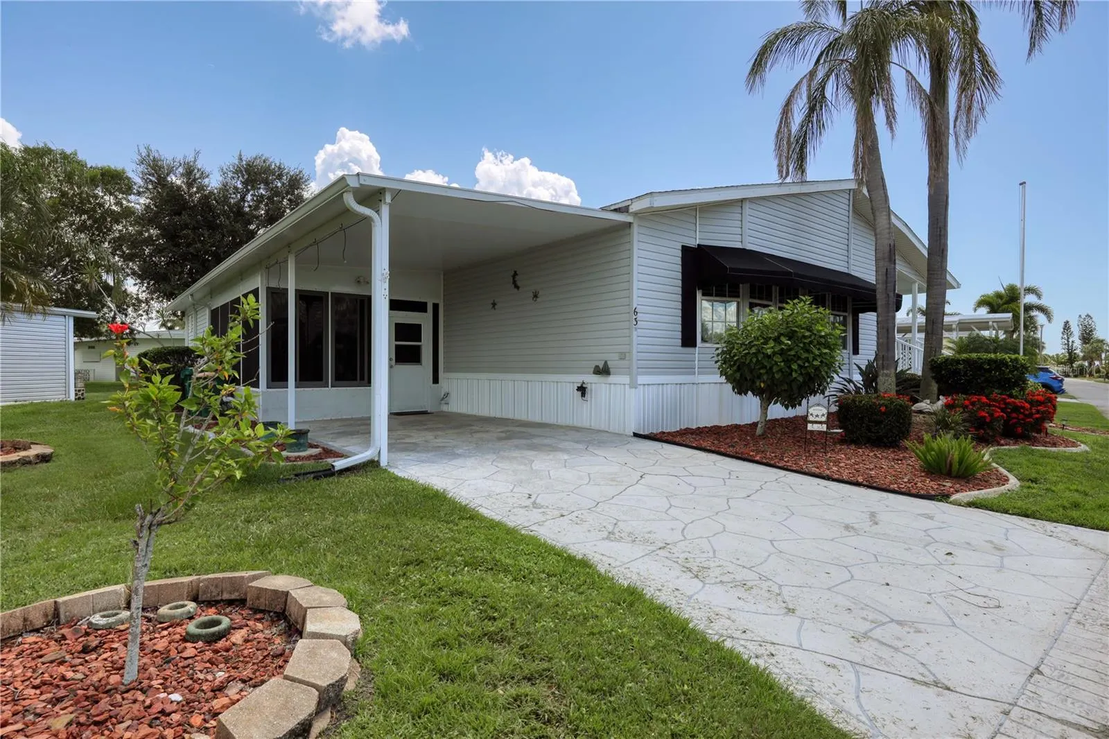 2100 KINGS HWY #63, #63