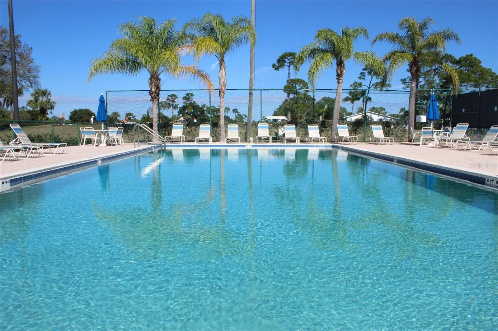 2100 KINGS HWY #63, #63