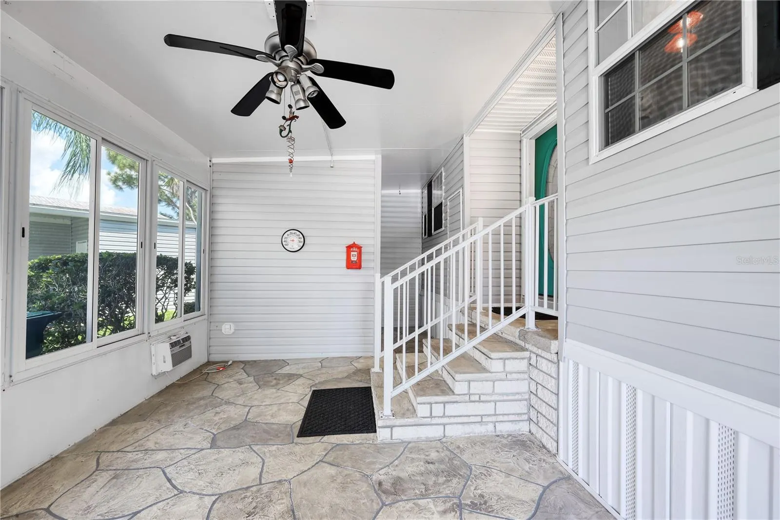 2100 KINGS HWY #63, #63