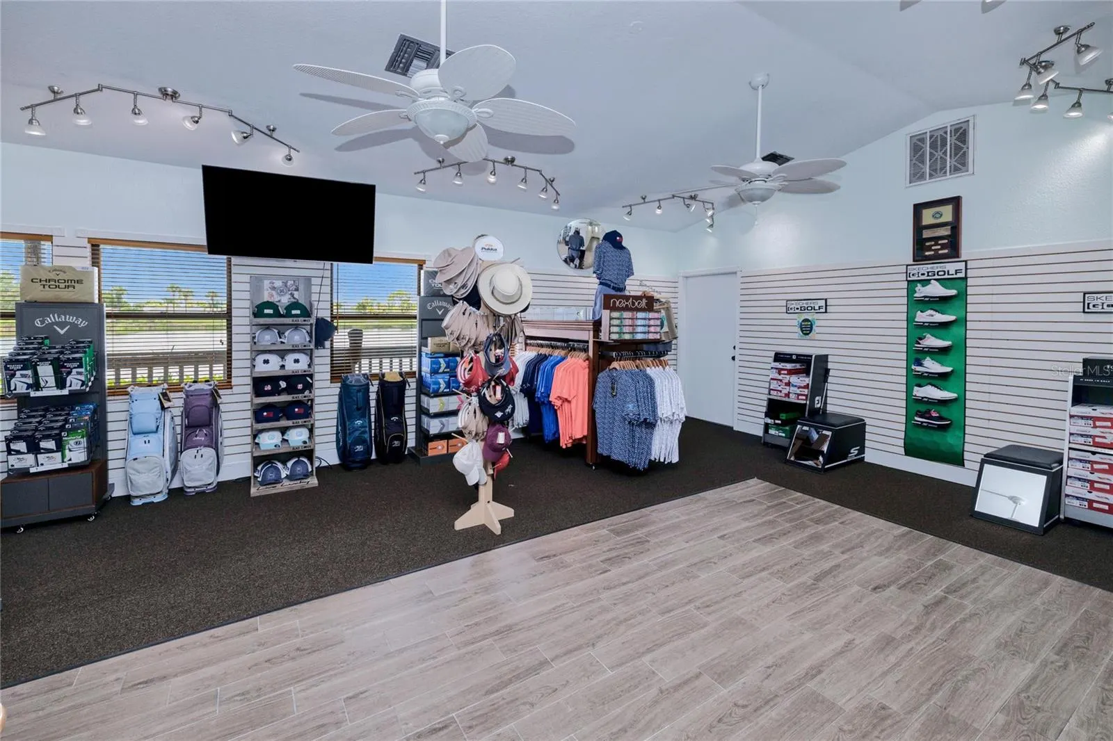 2100 KINGS HWY #63, #63