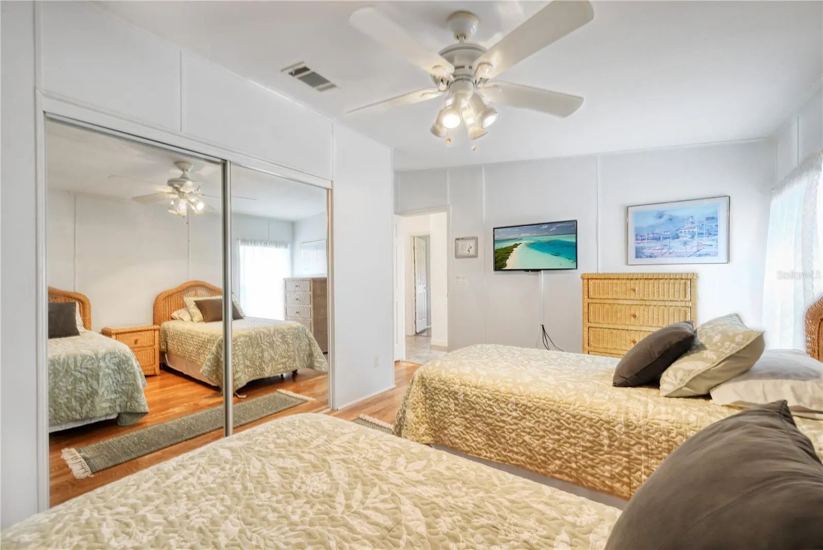 2100 KINGS HWY #63, #63