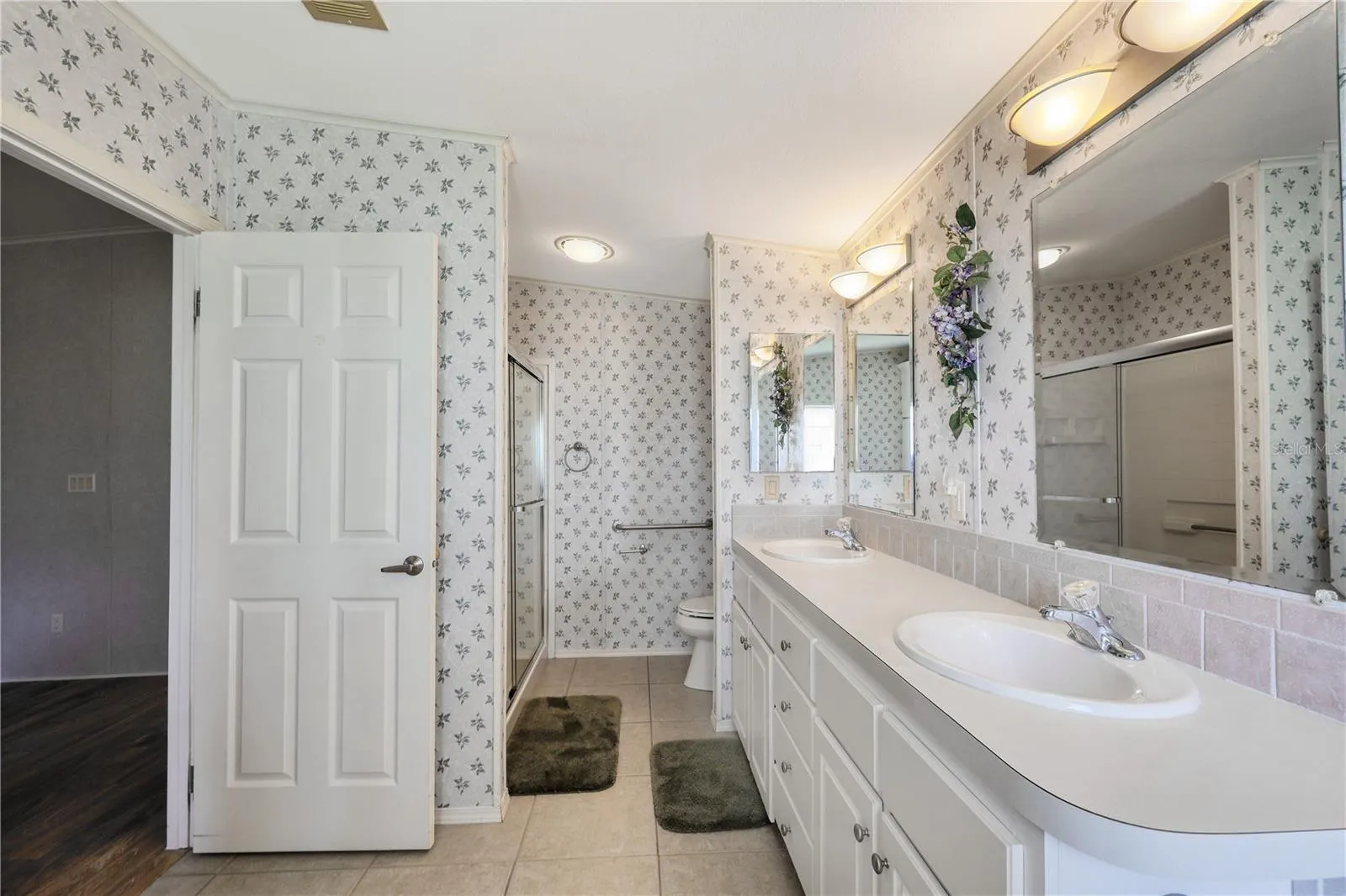 2100 KINGS HWY #63, #63