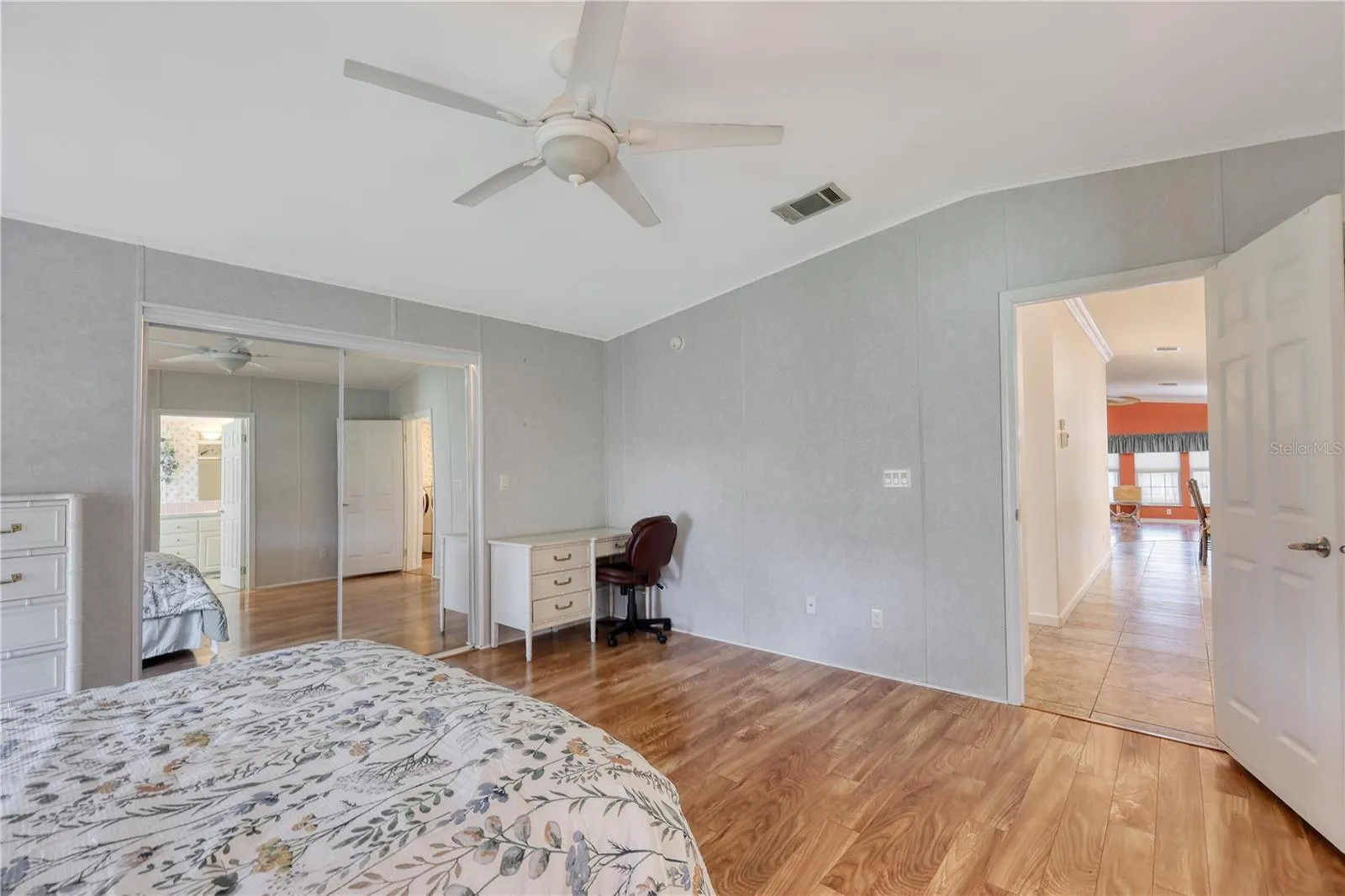 2100 KINGS HWY #63, #63