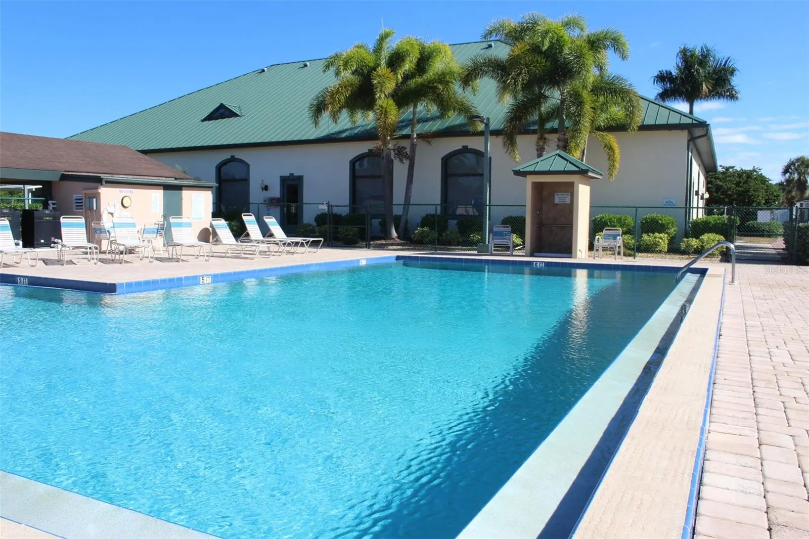 2100 KINGS HWY #63, #63