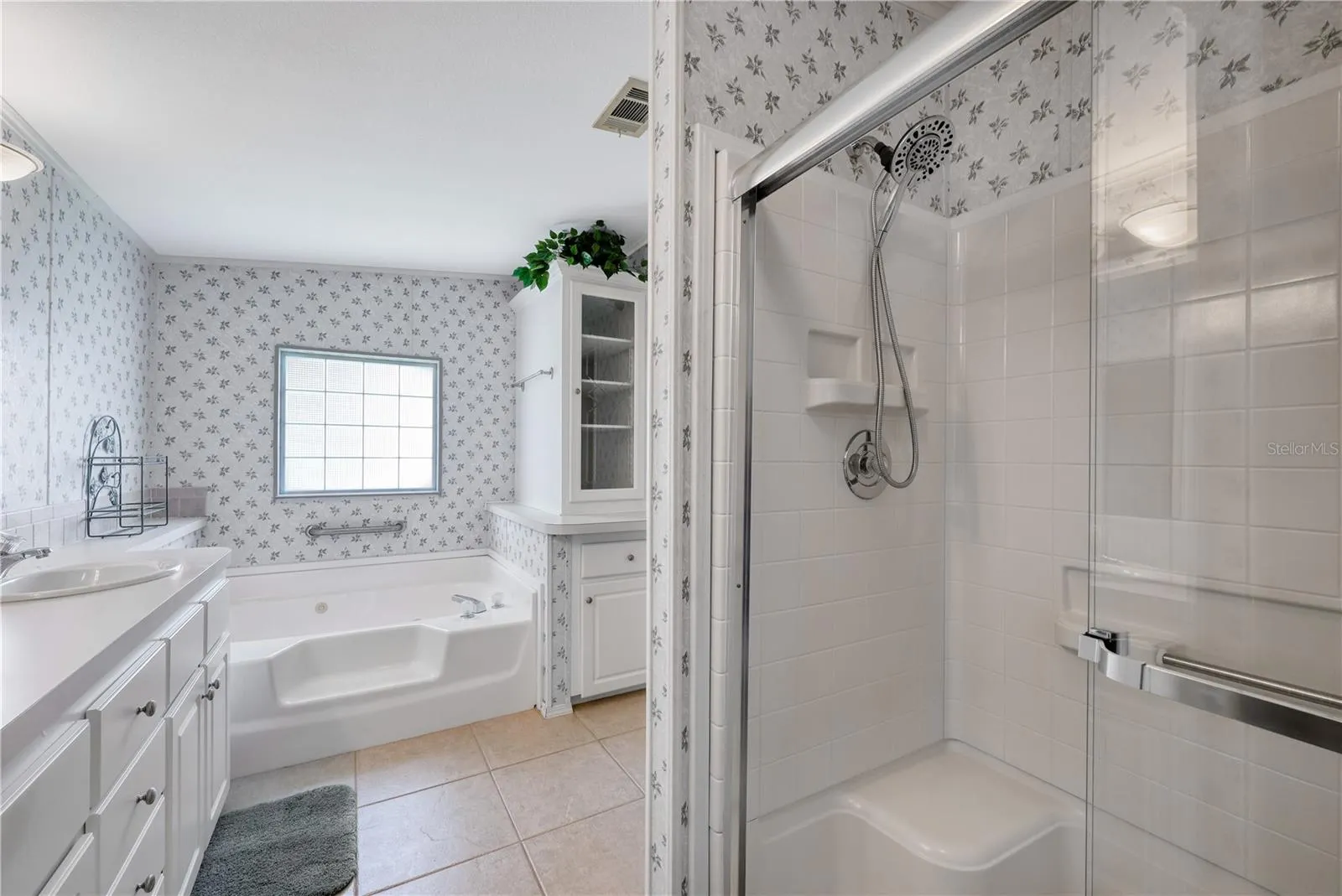 2100 KINGS HWY #63, #63