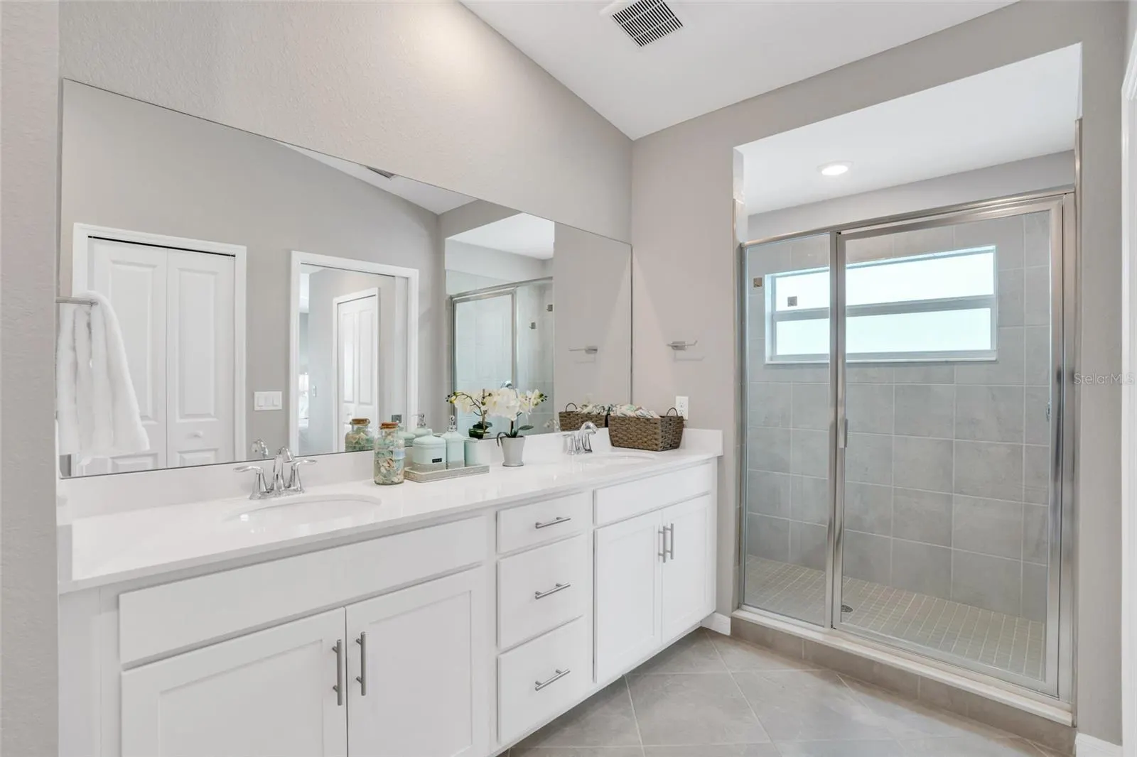14214 HERITAGE LANDING BLVD #821, #821