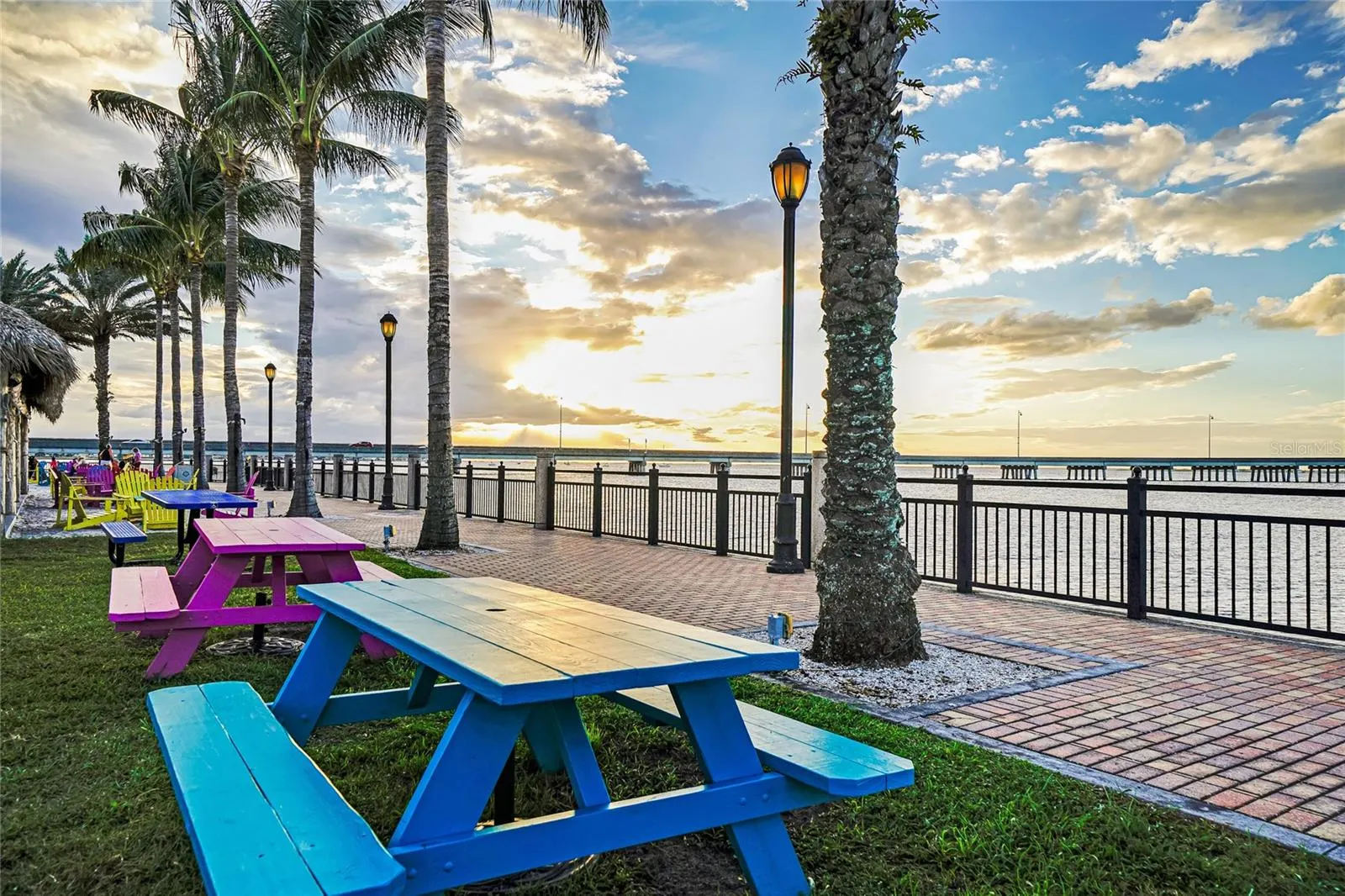 14214 HERITAGE LANDING BLVD #821, #821