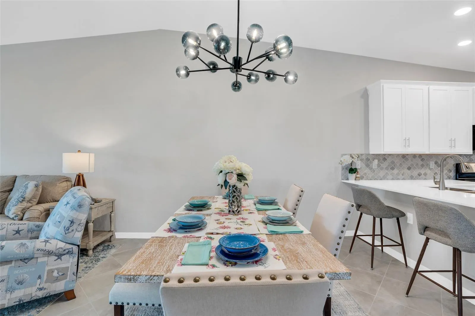 14214 HERITAGE LANDING BLVD #821, #821