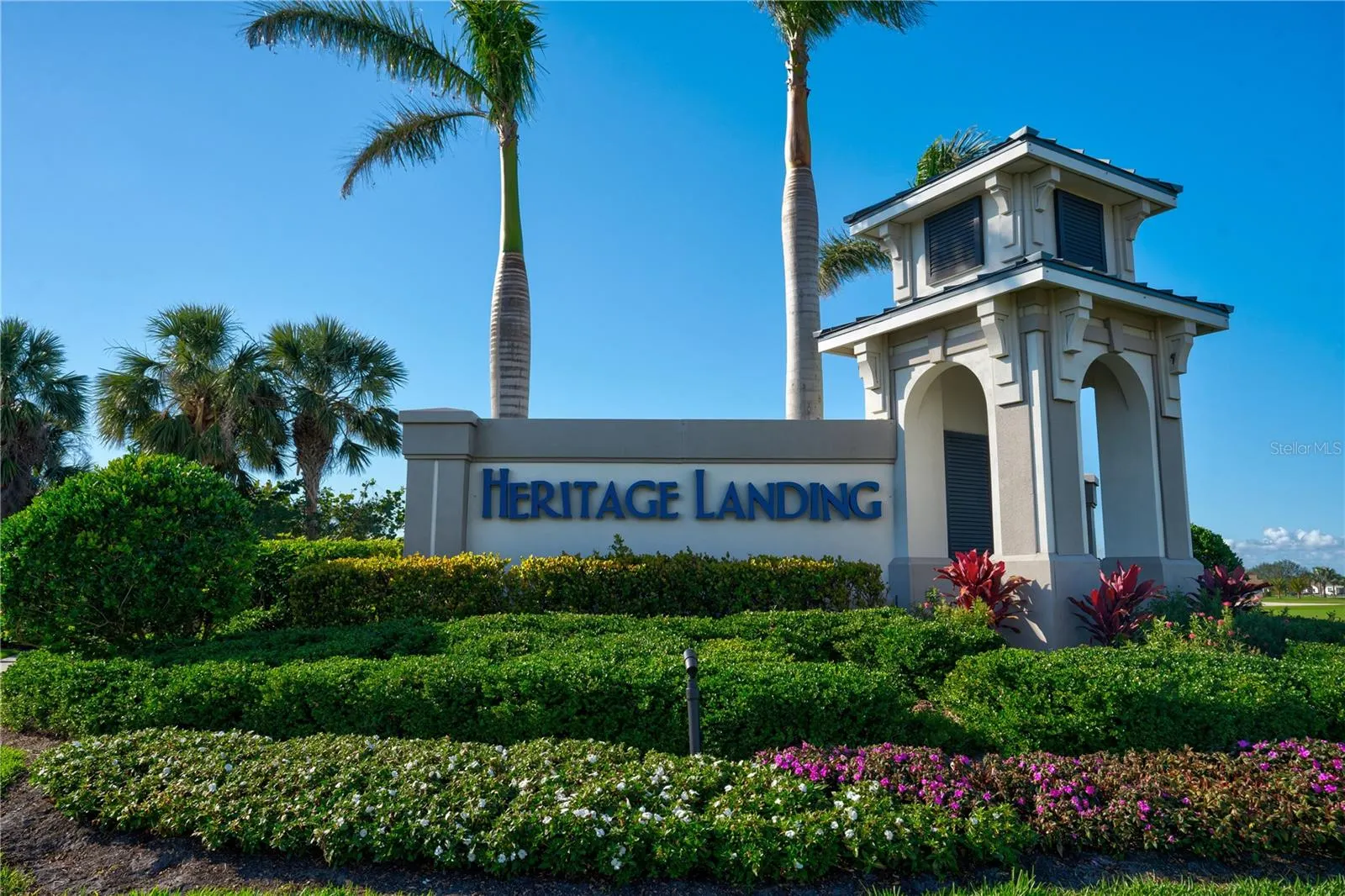 14214 HERITAGE LANDING BLVD #821, #821