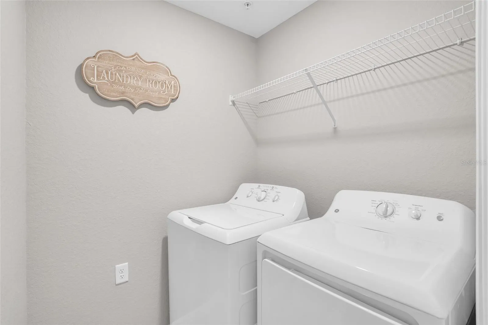 14214 HERITAGE LANDING BLVD #821, #821