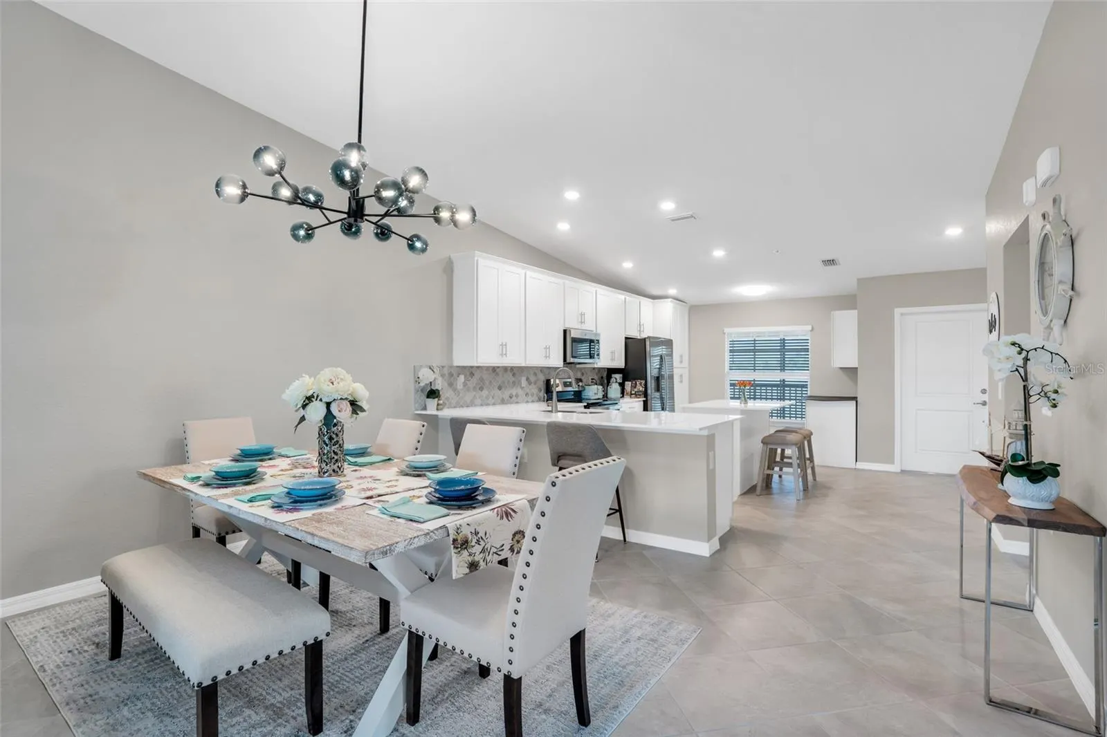14214 HERITAGE LANDING BLVD #821, #821