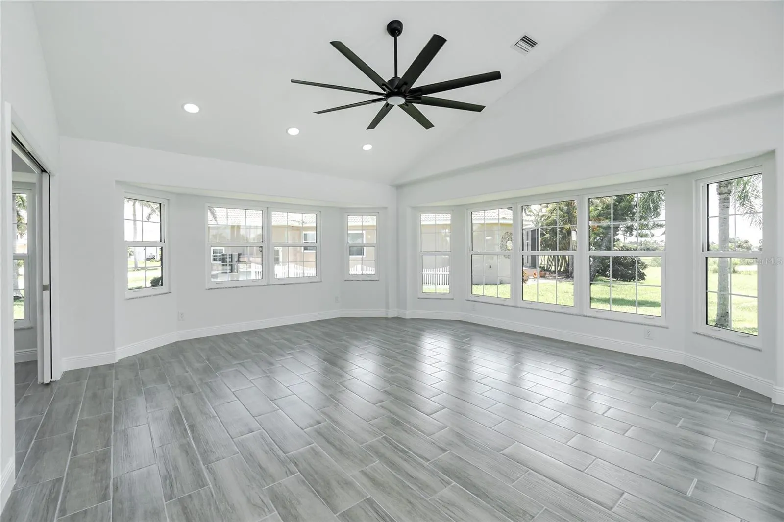 443 MADRID BLVD