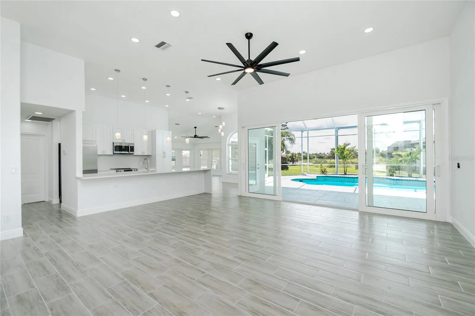 443 MADRID BLVD