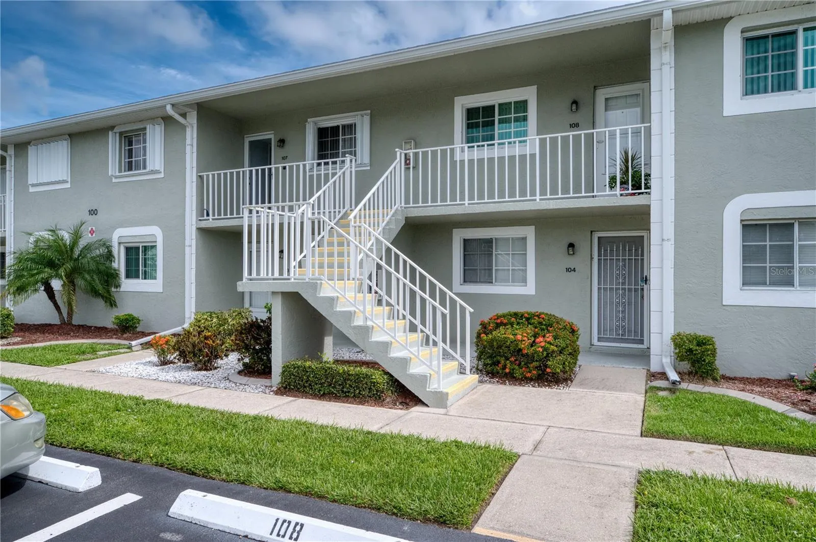 3310 LOVELAND BLVD #107, #107