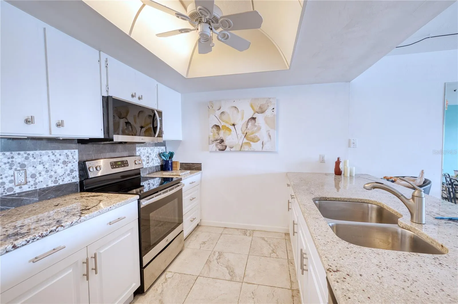 3310 LOVELAND BLVD #107, #107
